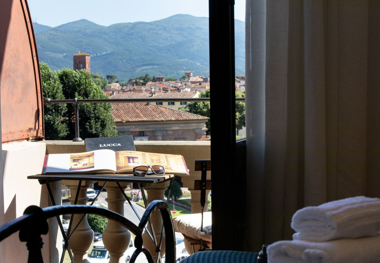 Apartment in Lucca - Casa di Anna in front of the Walls