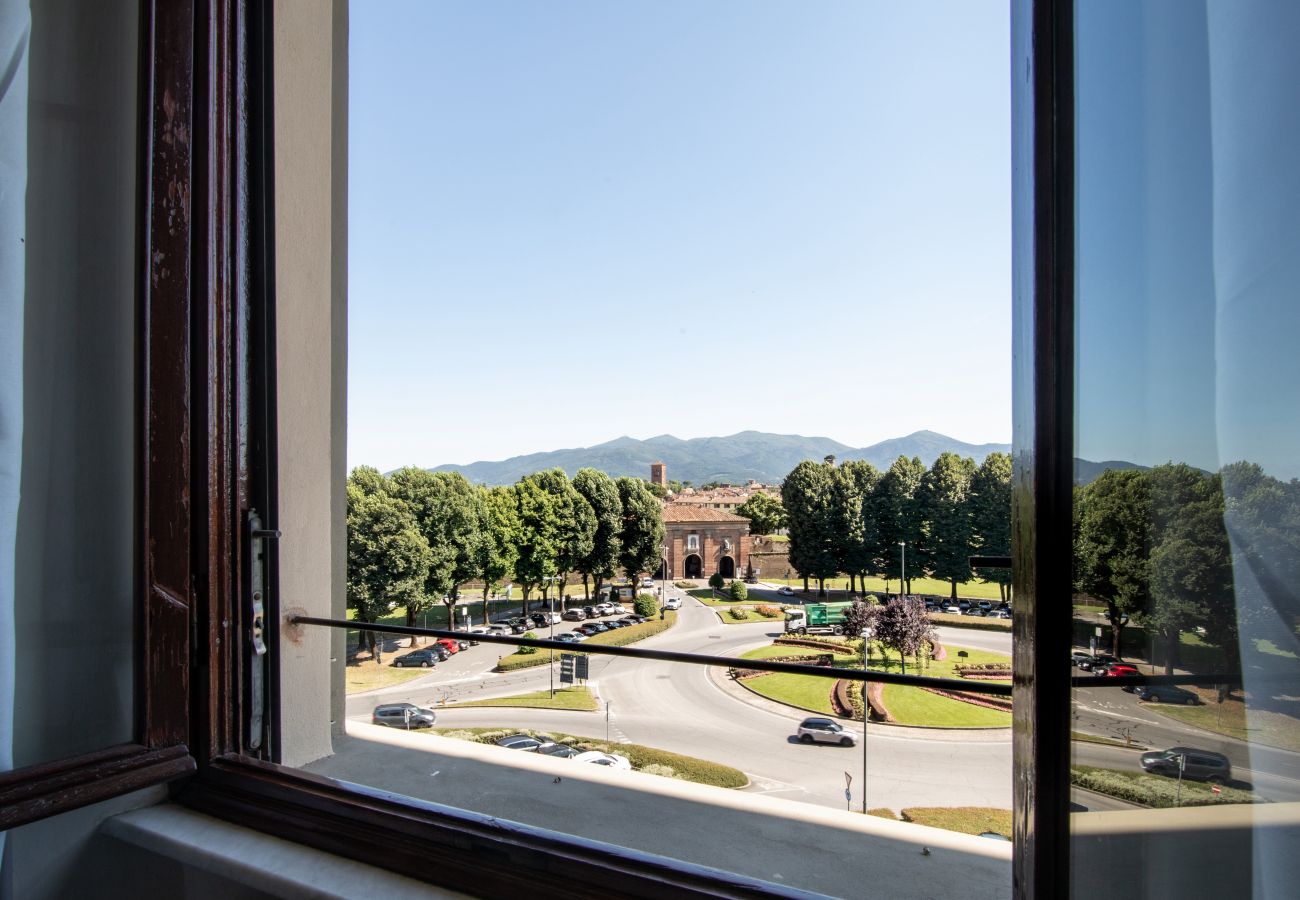 Apartment in Lucca - Casa di Anna in front of the Walls