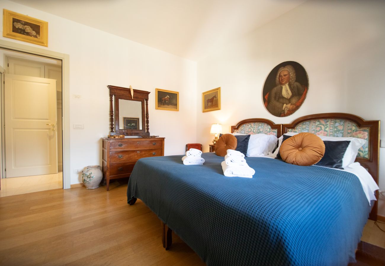 Apartment in Lucca - Piazza Bernardini Apartment in Center Town