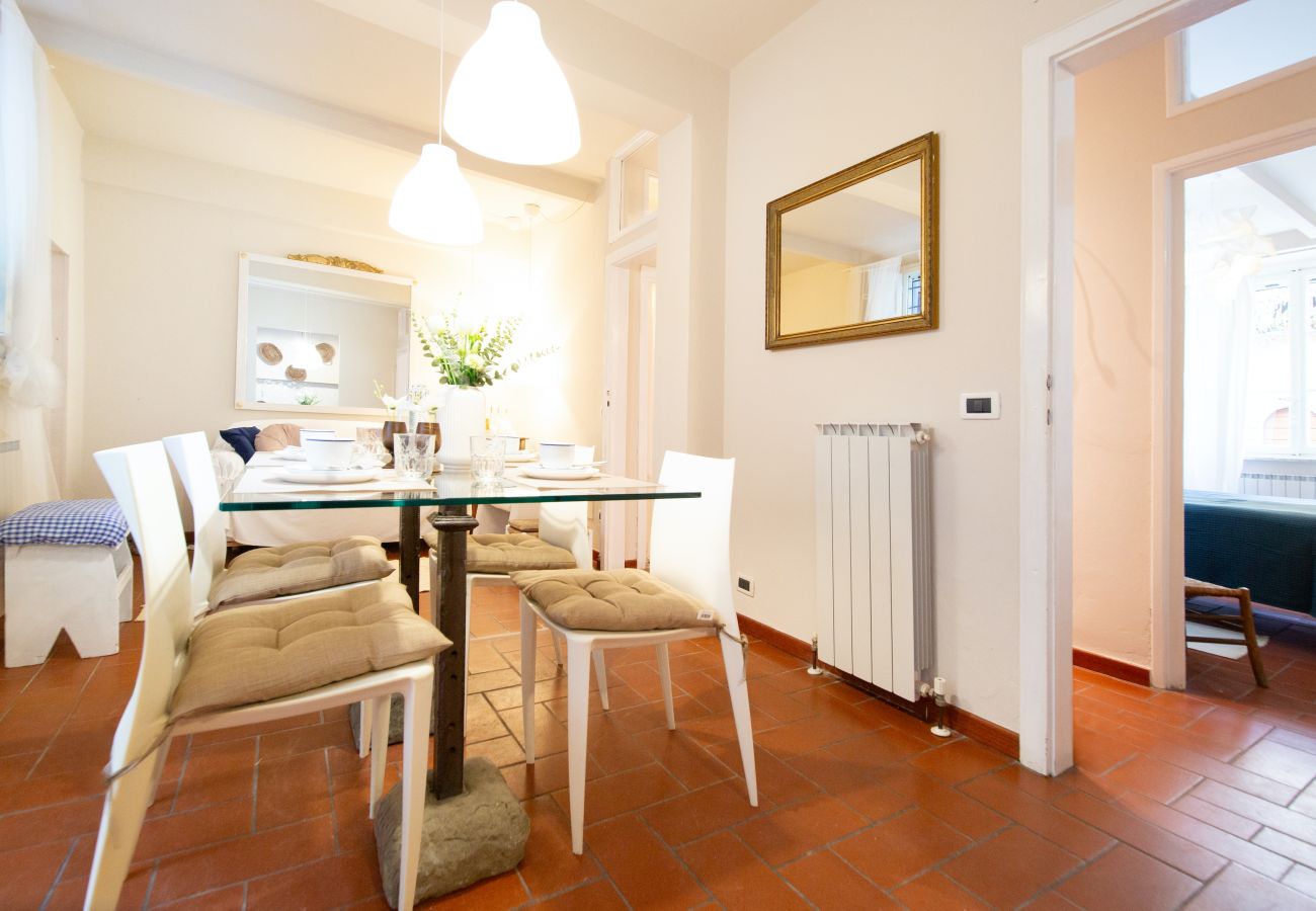 Apartment in Lucca - Casa Claudette in center town with terrace