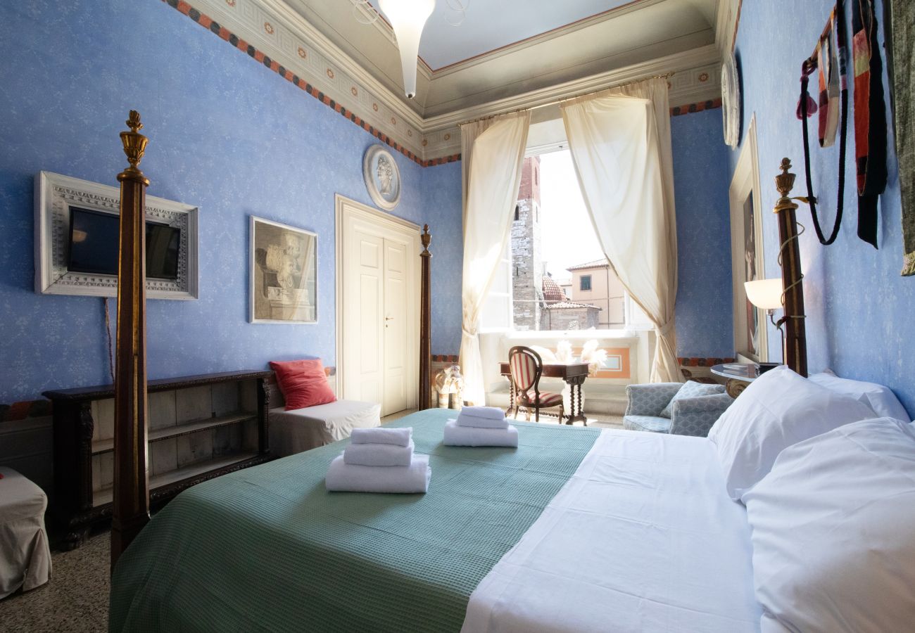 Apartment in Lucca - Sant'Agostino Luxury Apartment with Terrace