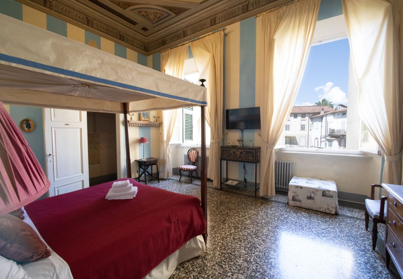 Apartment in Lucca - Sant'Agostino Luxury Apartment with Terrace