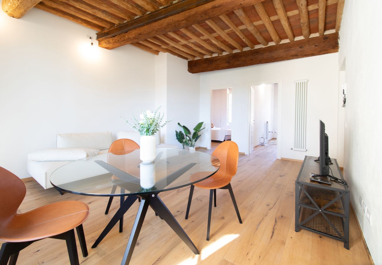 Apartment in Lucca - Vue Sur Jardin in Center Town