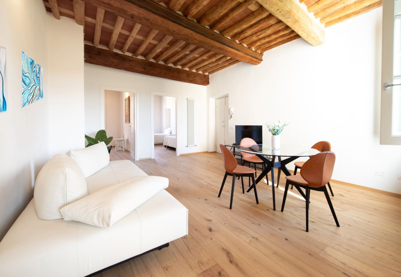 Apartment in Lucca - Vue Sur Jardin in Center Town