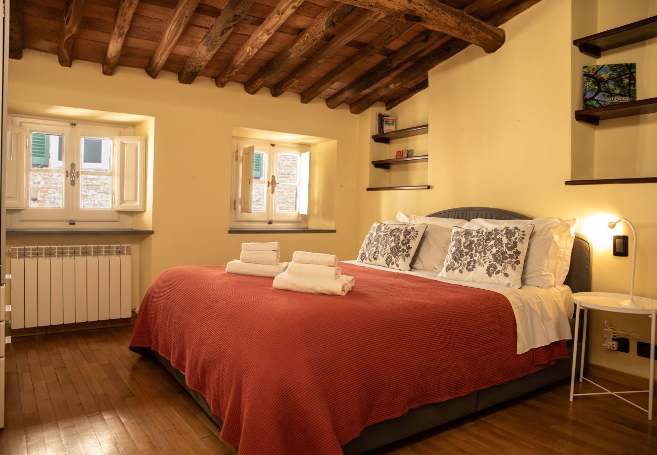 Apartment in Lucca - La Casa di Riccardo Cosy in Center Town