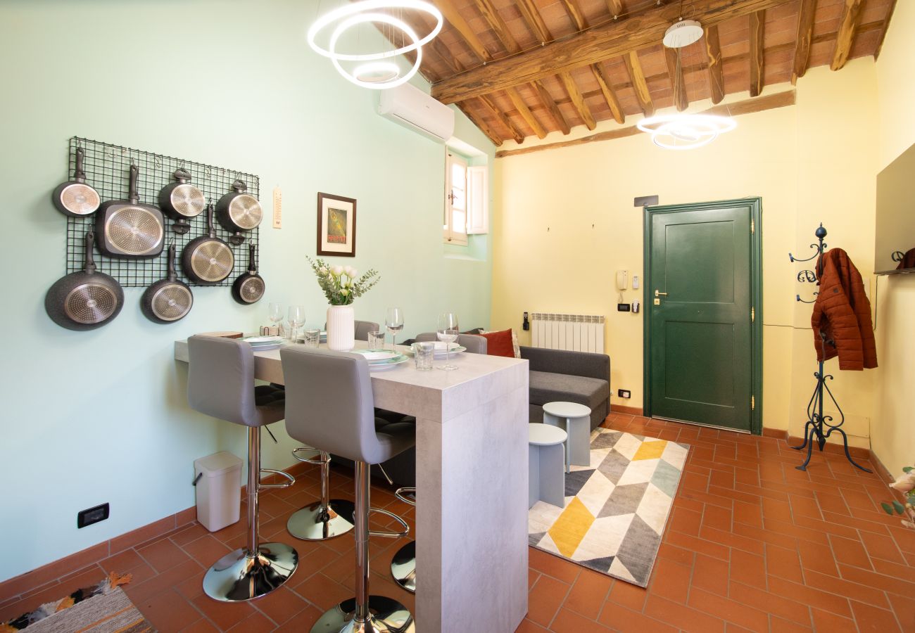 Apartment in Lucca - La Casa di Riccardo Cosy in Center Town