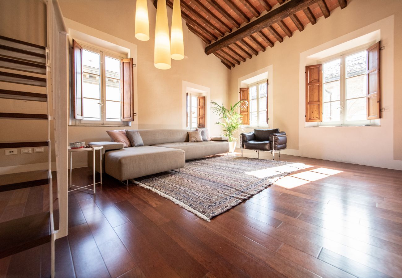 Apartamento en Lucca - Casa della Luce Luxury in Center Town