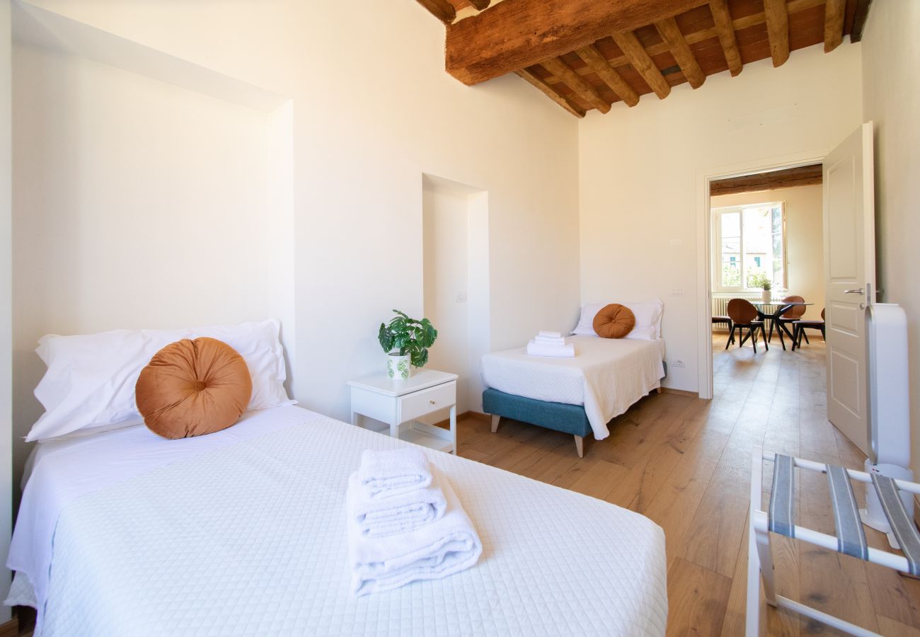 Apartamento en Lucca - Vue Sur Jardin in Center Town