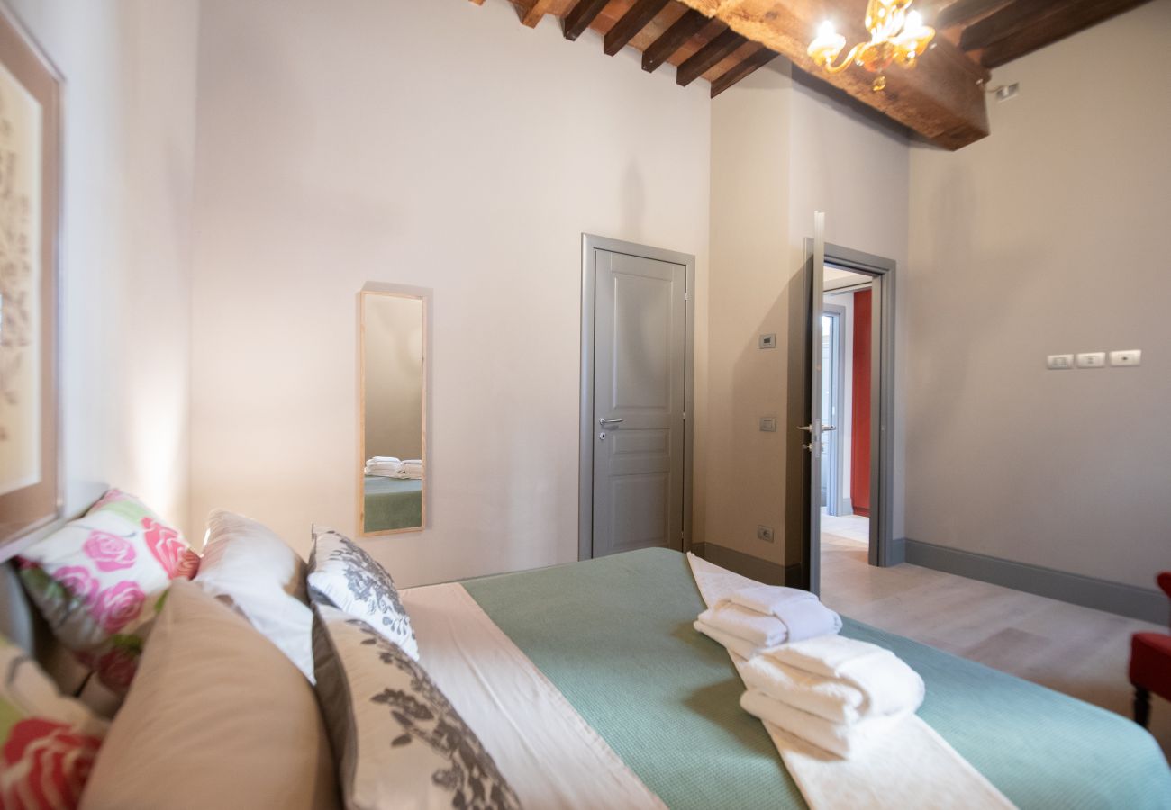 Apartamento en Lucca - The Tower Apartment in Center Town