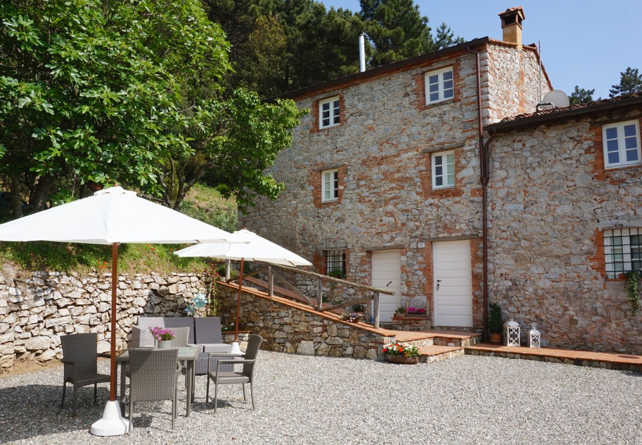 Chambres d'hôtes à Chiatri - Camera La Piccionaia with Swimming Pool