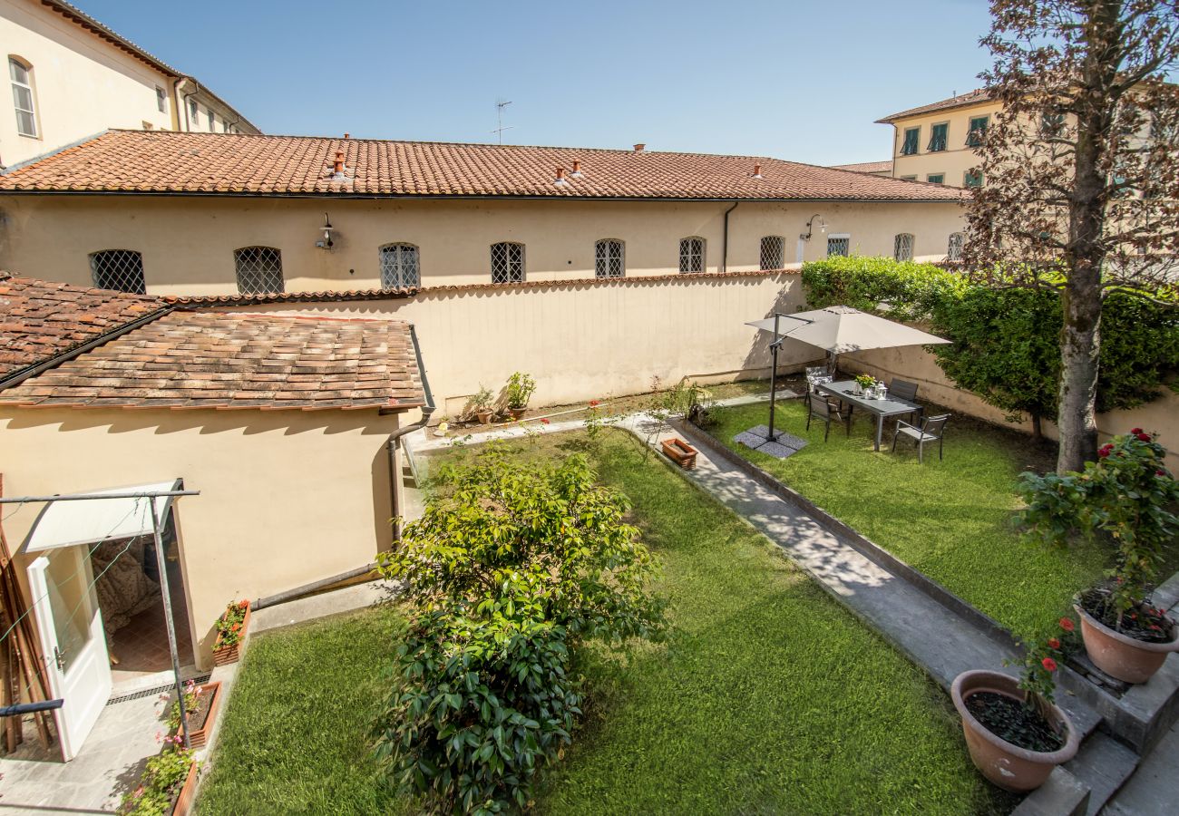 Appartement à Lucques - Bottini Apartment in Center Town with Garden